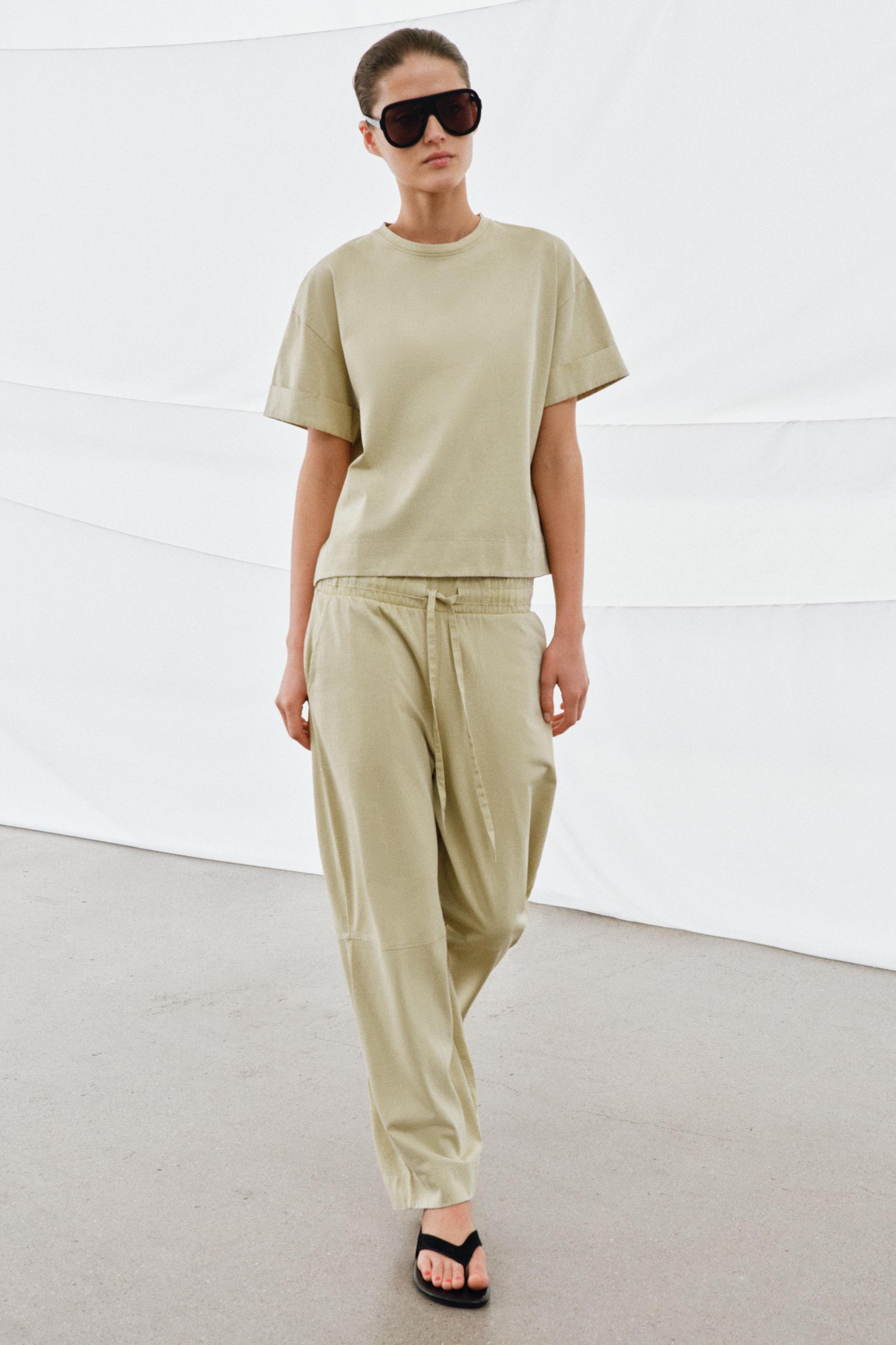 HEAVY COTTON SHORT SLEEVE T-SHIRT - Light green | ZARA United States