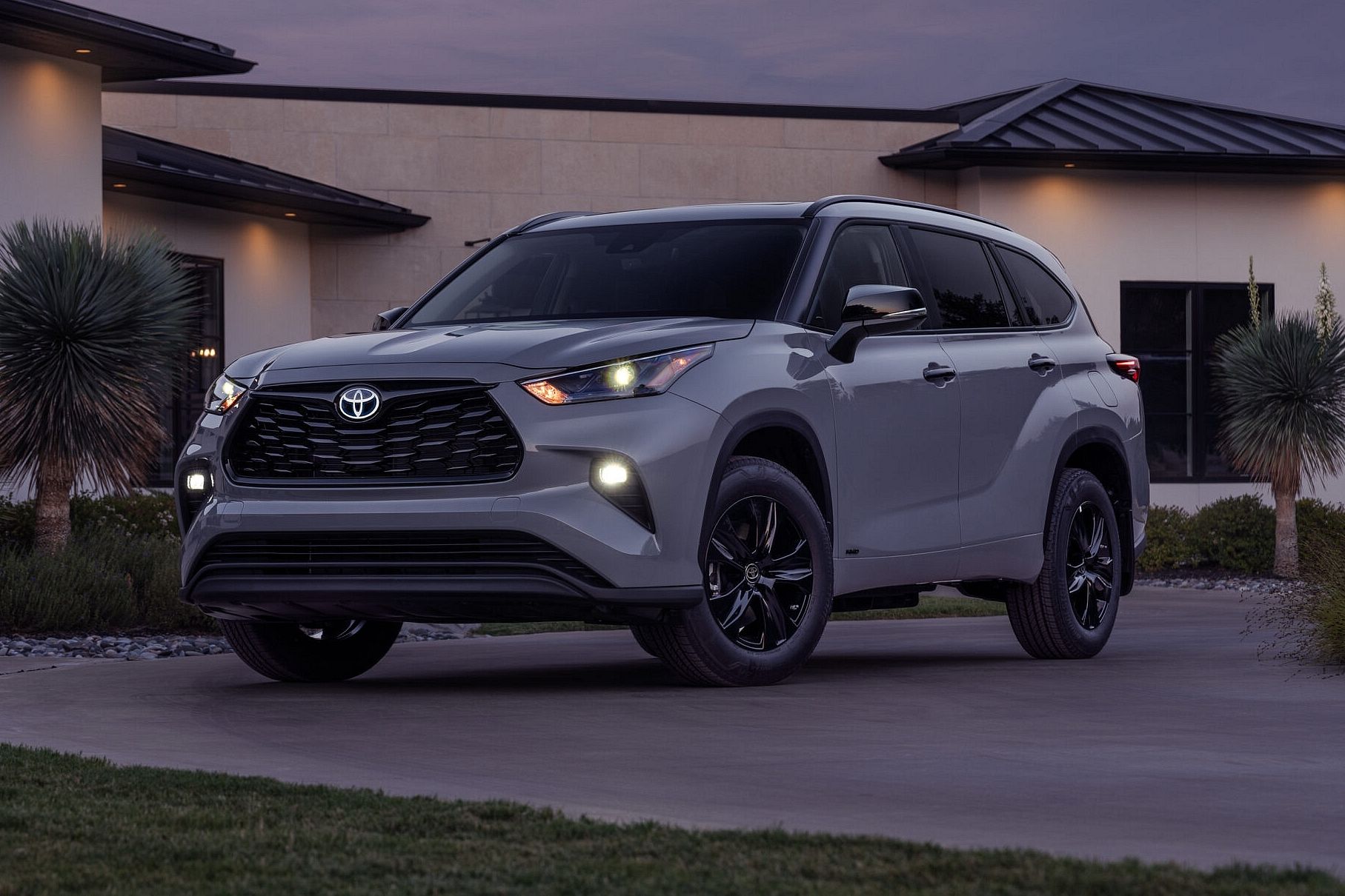 2024 Toyota Highlander Revealed With Nightshade Edition And Bump