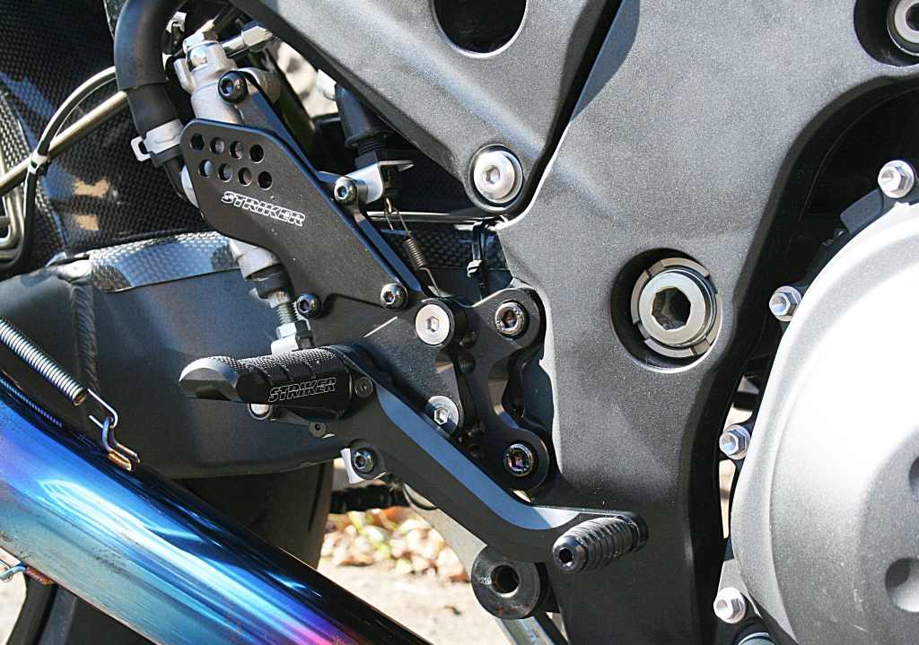 STRIKER Sports Touring Concept”STC” STEP KIT 4ポジション KAWASAKI