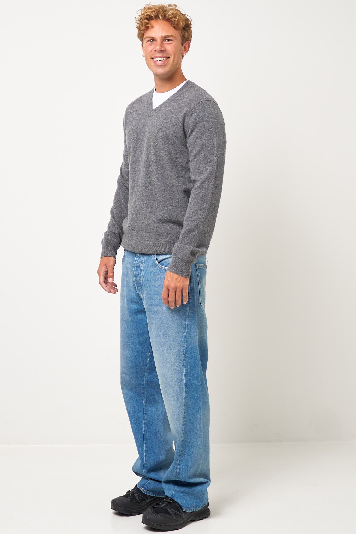 Comme des Garçons SHIRT - CDG V-Neck Pullover Top Grey – STRØM