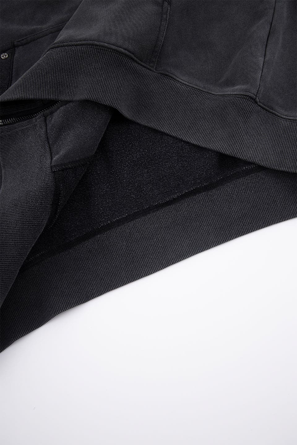 Fleur Leather Patch Zip Hoodie｜SUPPLIER｜フーディー