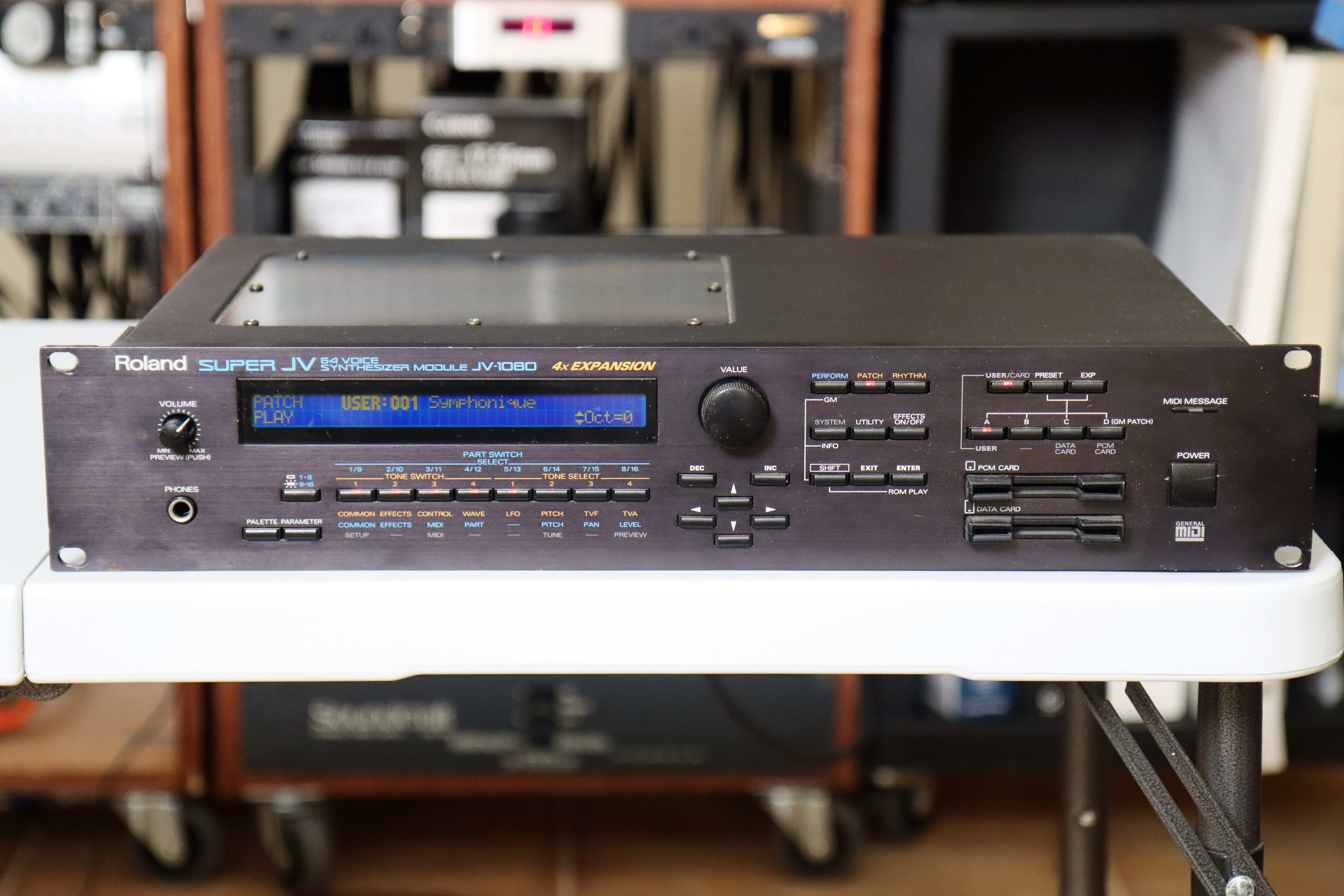 Roland JV-1080 – SynthMania